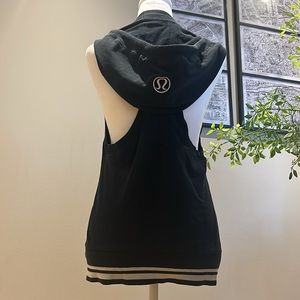 Lululemon sleeveless pullover hoodie